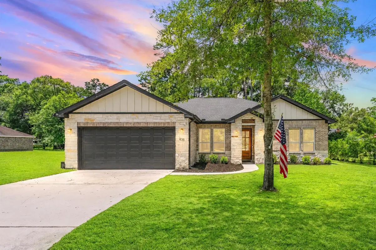 935 Four Fountains Street, New Caney, TX 77357 - #1