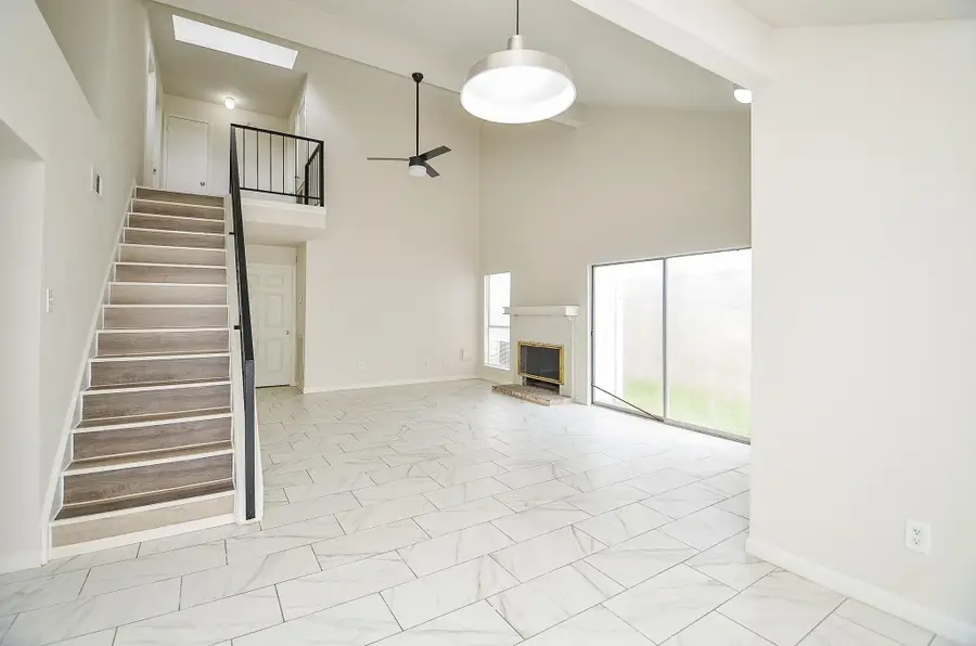 11818 Spring Grove Dr, Houston, TX 77099 - #3