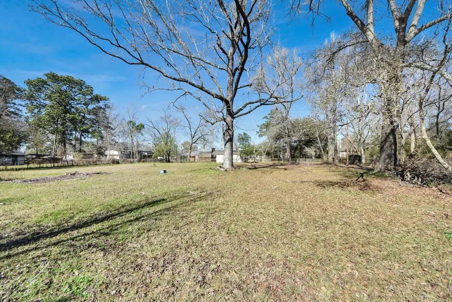 811 Clay Street, Cleveland, TX 77327 - #2