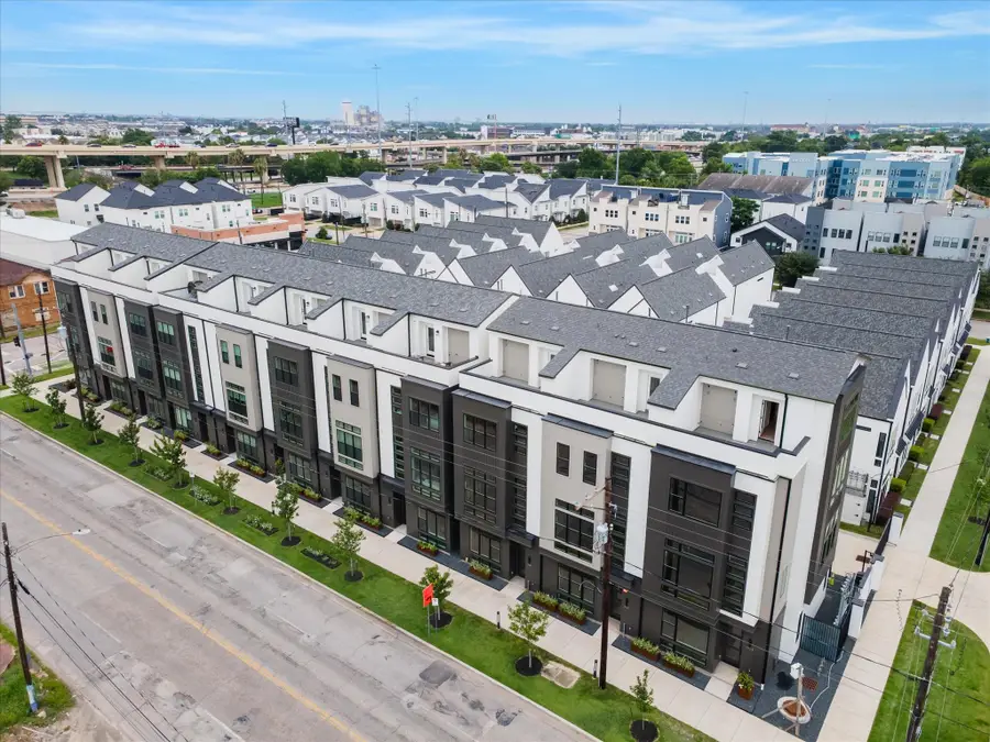 2113 Emancipation Avenue, Houston, TX 77003 - #2