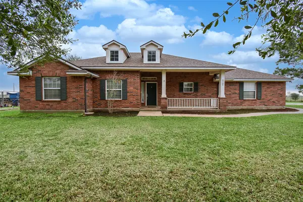 5706 Van Steinberg, East Bernard, TX 77435