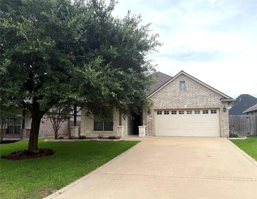 228 Passendale Lane, College Station, TX 77845 - Image #2