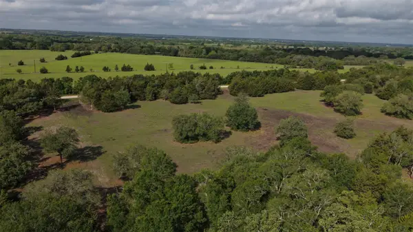 8 Baranowski Road, Brenham, TX 77833