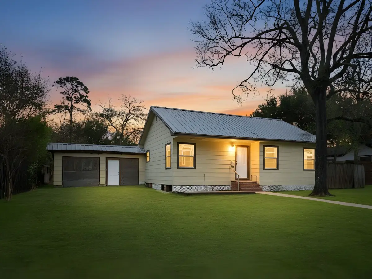 1202 N Roberson Street, Conroe, TX 77301 - Image #1