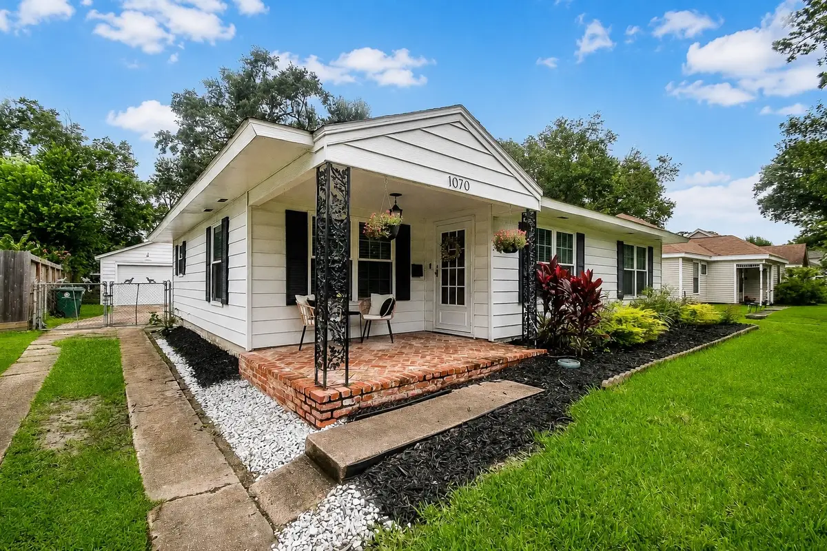 1070 W 43rd Street, Houston, TX 77018 - #1
