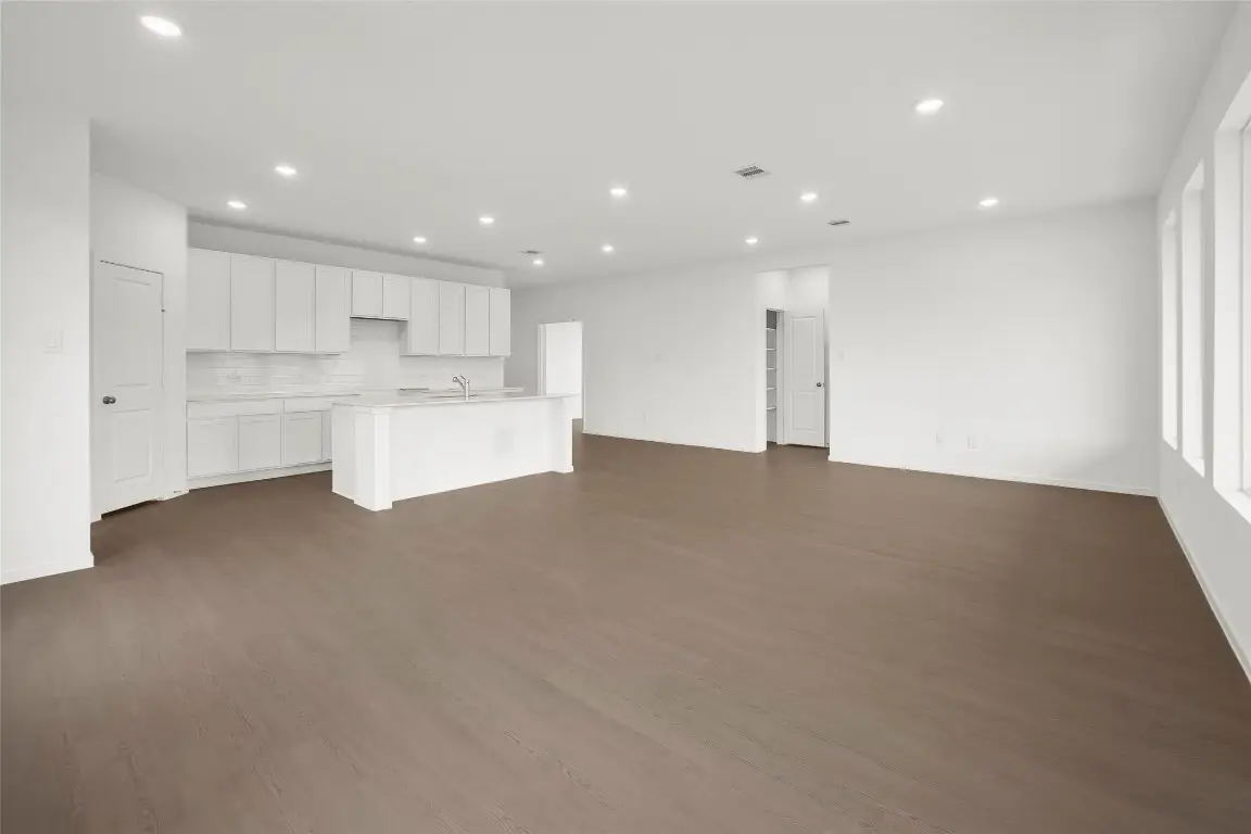 201 Orchard Cove, Snook, TX 77879 - #1