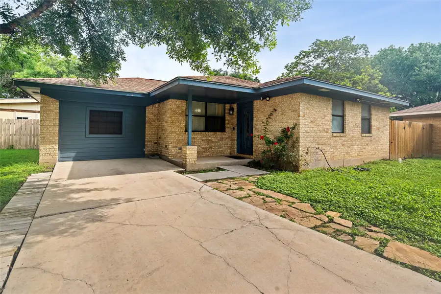 135 Navajo Circle, Cibolo, TX 78108 - #2