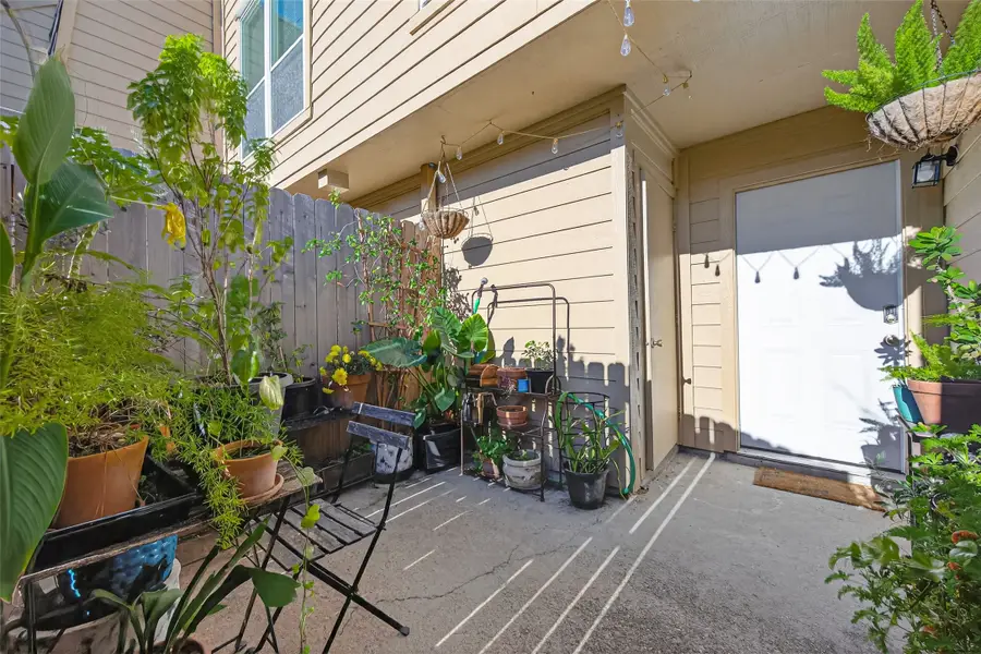 16120 Stuebner Airline Road #602, Spring, TX 77379 - Image #2