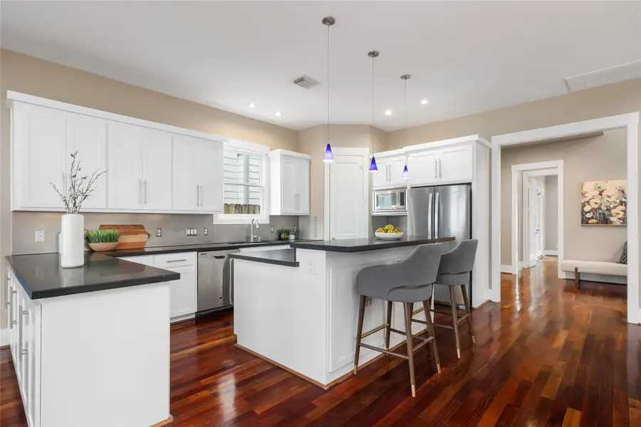 916 Nicholson Street, Houston, TX 77008 - #2