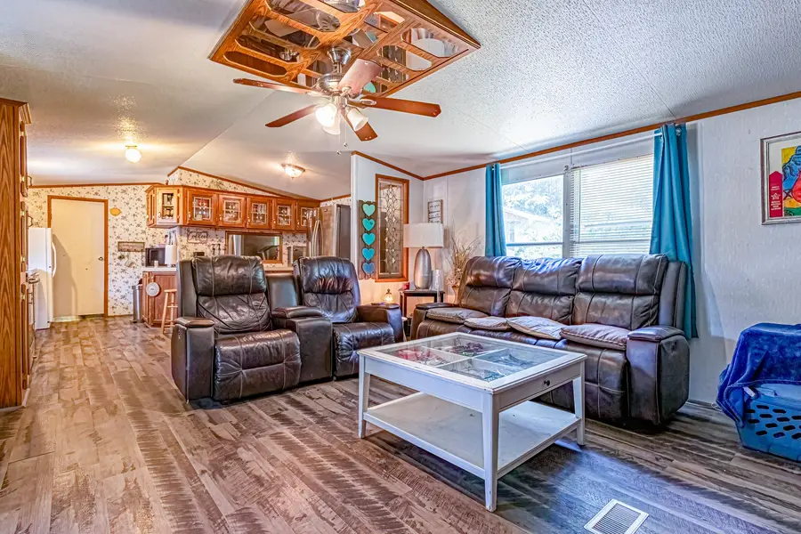 217 Ridgeside, Montgomery, TX 77316 - #2