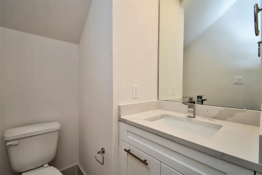 2104 Diagonal Lane, Houston, TX 77051 - Image #2