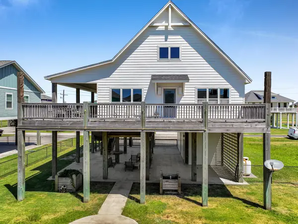 2312 Antigua Circle, Crystal Beach, TX 77650