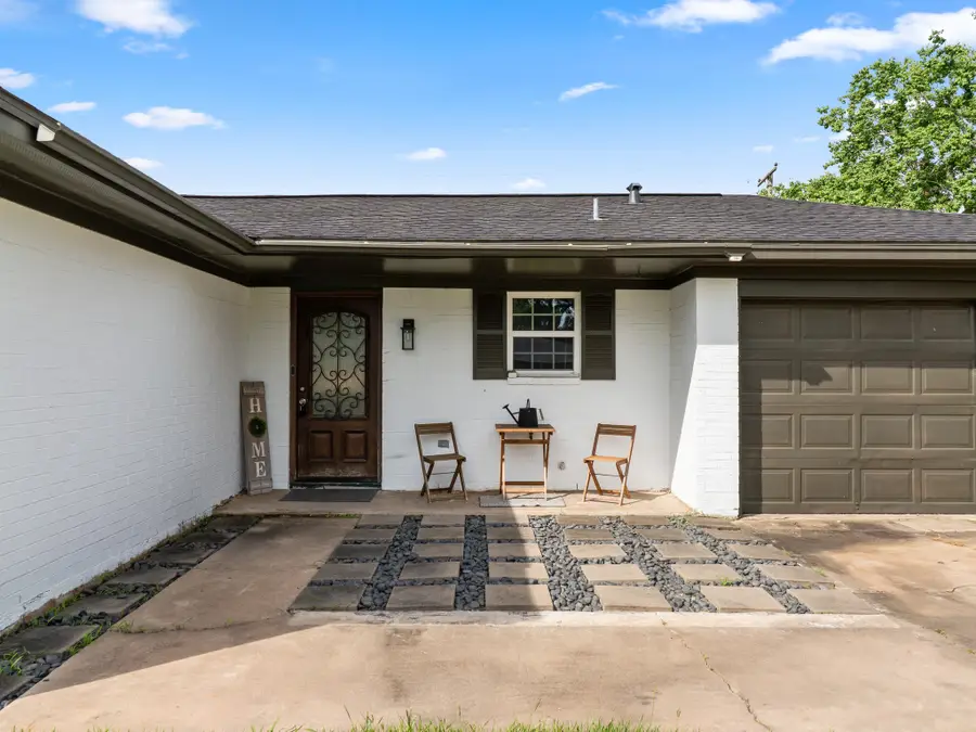 3832 Holly Glen Drive, Bay City, TX 77414 - #3