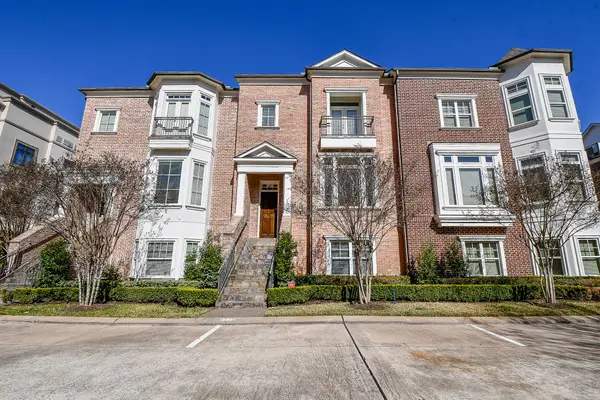 1320 Lake Pointe Parkway, Sugar Land, TX 77478