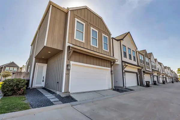 8474 Berry Green Lane, Houston, TX 77022