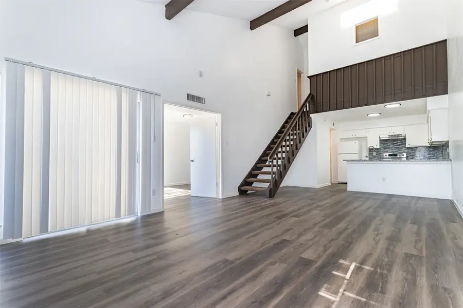 12232 Bob White Drive #122, Houston, TX 77035 - Image #2