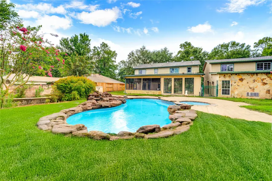 303 Shady Glen Lane, Conroe, TX 77385 - Image #3