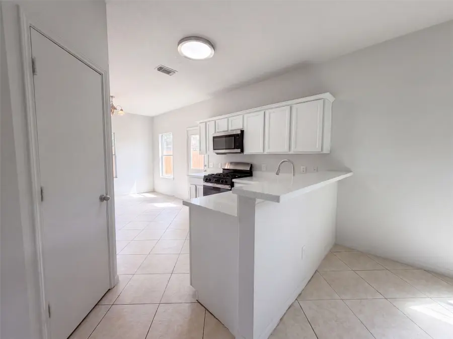 3911 Teal Vista Court #115, Fresno, TX 77545 - #2
