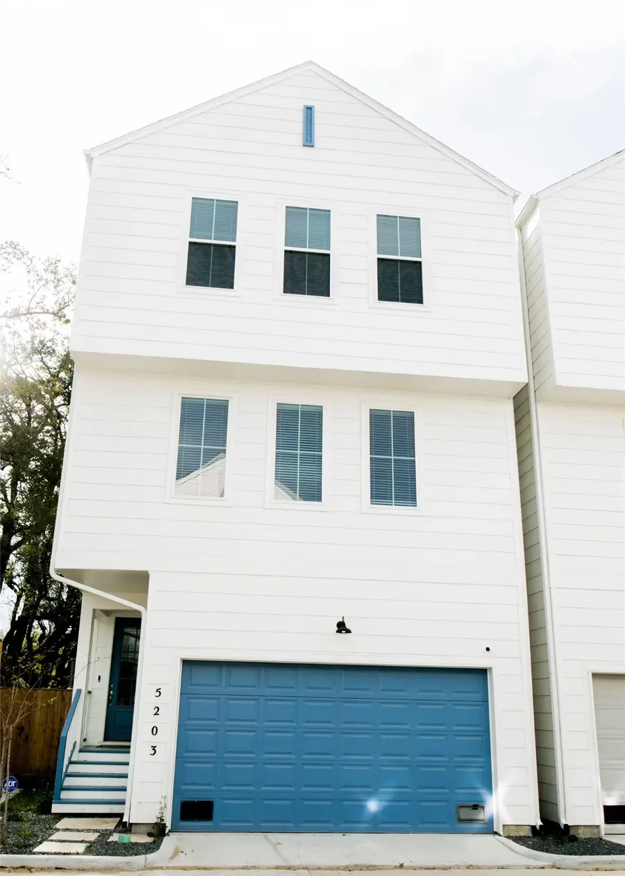 5203 Burress Springs Lane, Houston, TX 77022 - Image #2