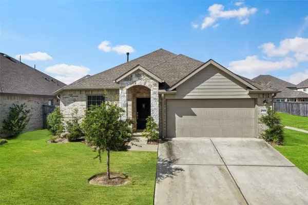 21431 Petherton Drive, Tomball, TX 77375