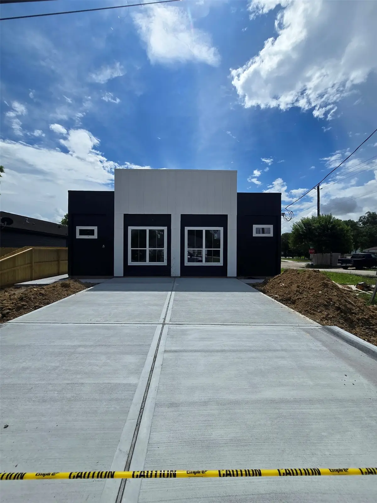 7800 Bowen Street #A-B, Houston, TX 77051 - #1