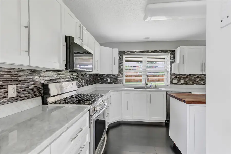 5721 Forest Timbers Drive, Humble, TX 77346 - #2