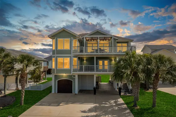 13951 Pirates Beach Boulevard, Galveston, TX 77554