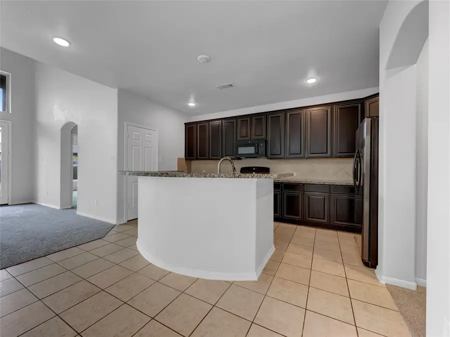 632 Kickapoo Court, Webster, TX 77598 - Image #2