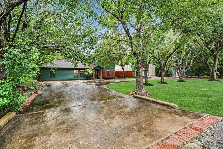 5104 Avenue R, Santa Fe, TX 77510 - #2
