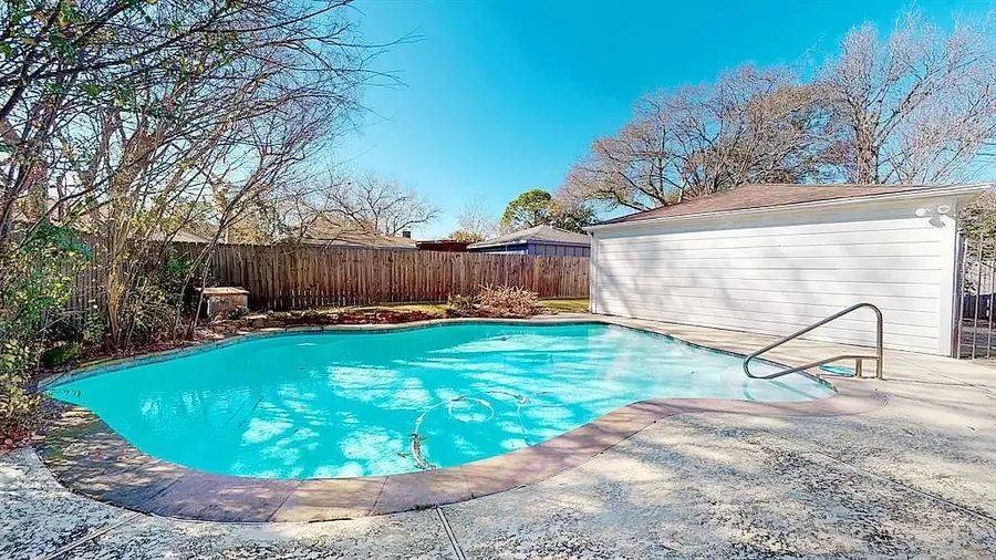 11807 Monticeto Lane, Meadows Place, TX 77477 - Image #2