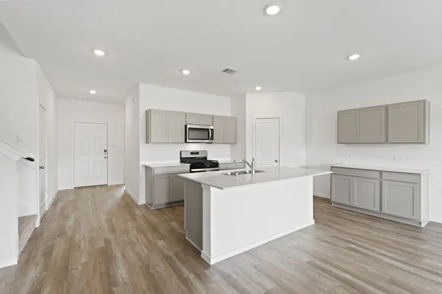 15863 Elegant Pine Lane, Magnolia, TX 77355 - Image #3