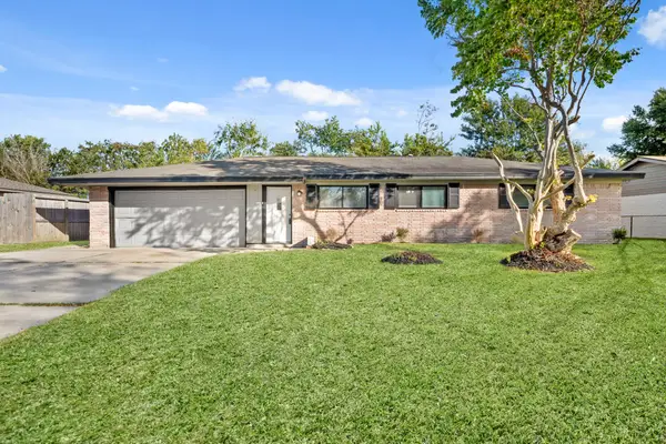 2808 28th Avenue N, Texas City, TX 77590