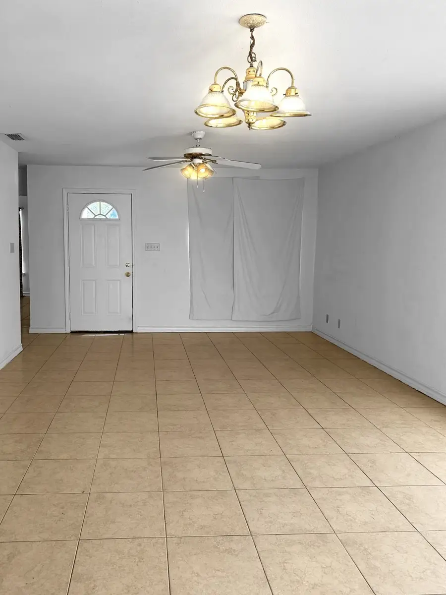 3272 Saint Kathryn Loop, Laredo, TX 78046 - Image #3