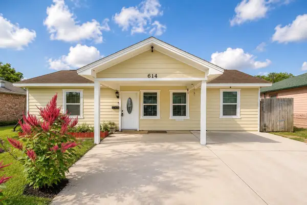 9414 Ashville Drive, Houston, TX 77051
