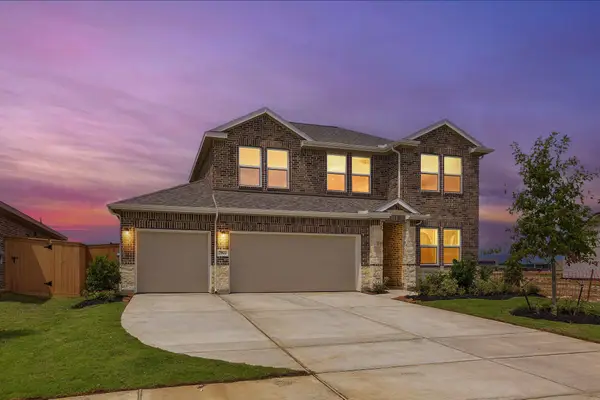 2907 Silver Forest Street, Angleton, TX 77515