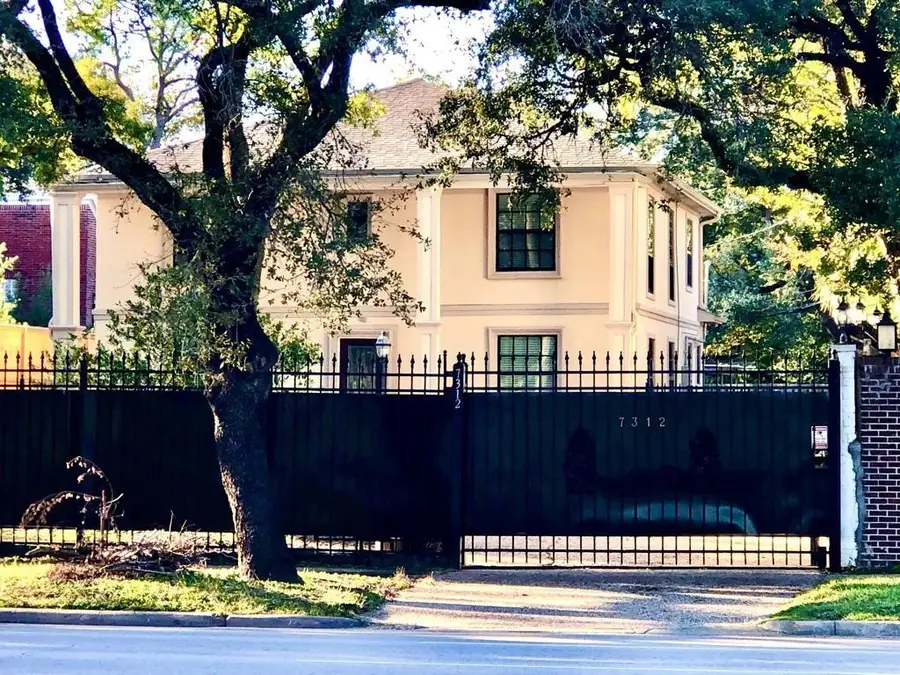 7312 Main Street, Houston, TX 77030 - #2