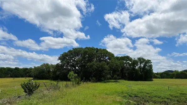 375 Oakridge Lane, Pipe Creek, TX 78063