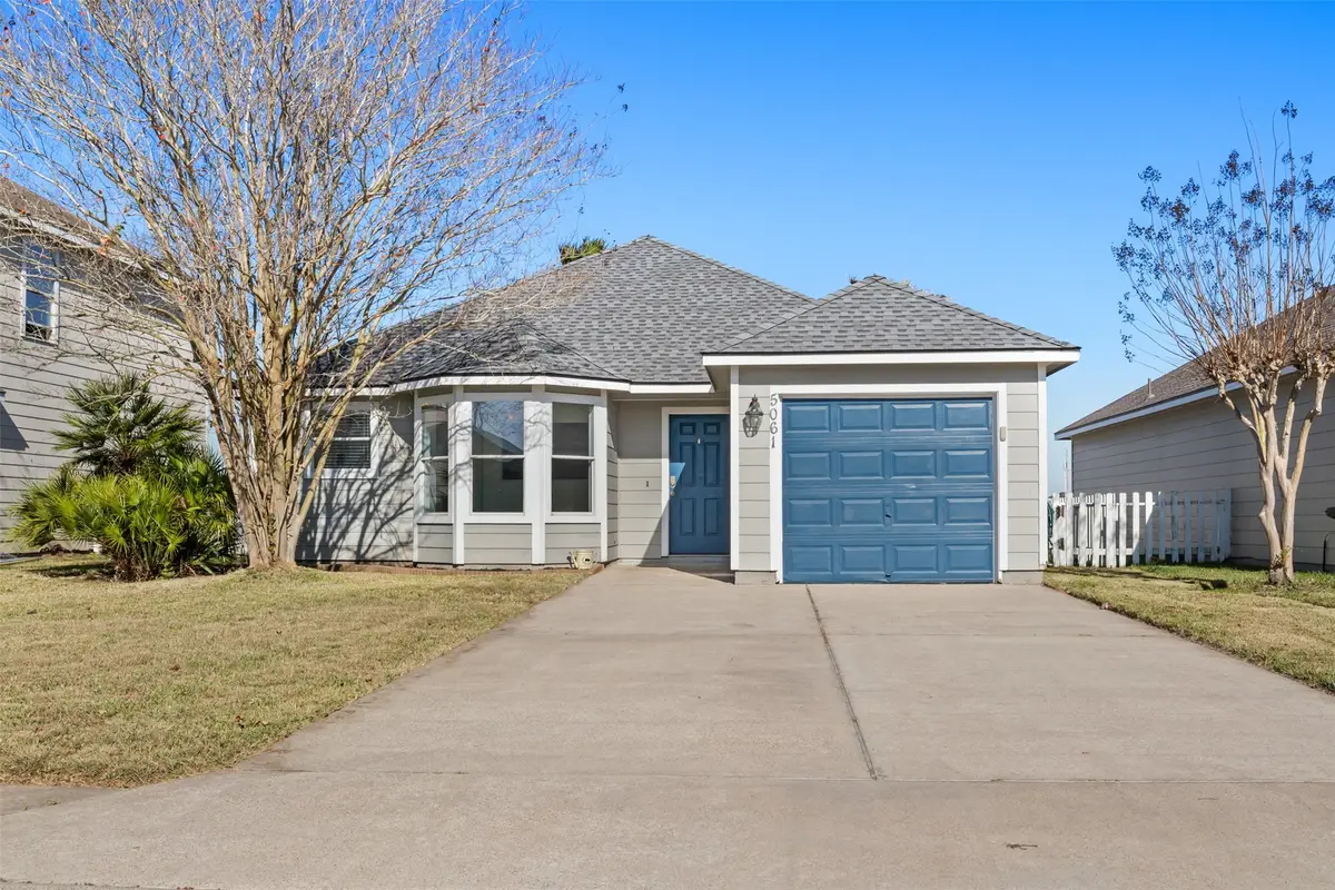 5061 Hauna Lane, Dickinson, TX 77539 - Image #1