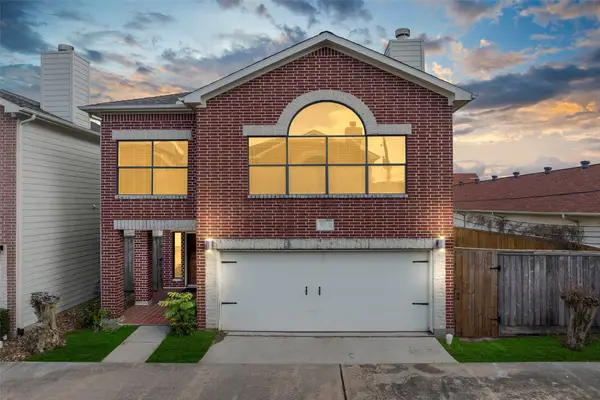 9705 Linkmeadow Lane, Houston, TX 77025