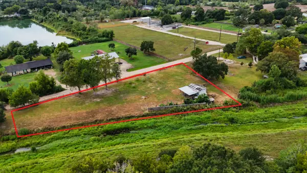 727 E Jasmine Street, Fresno, TX 77545