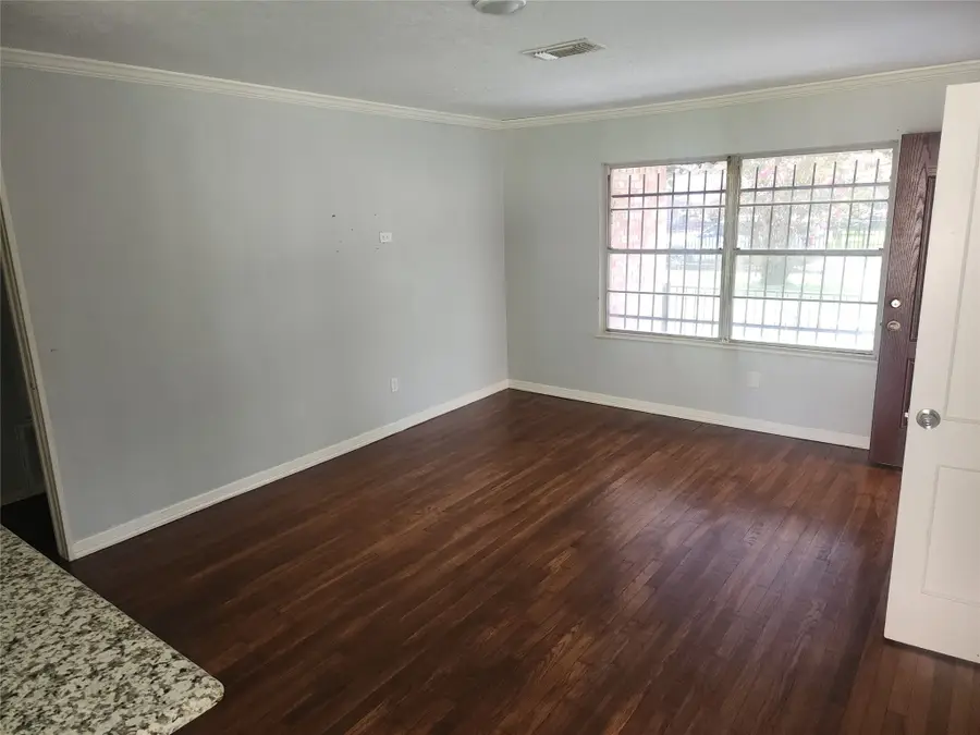8159 Redfern Drive, Houston, TX 77033 - #3