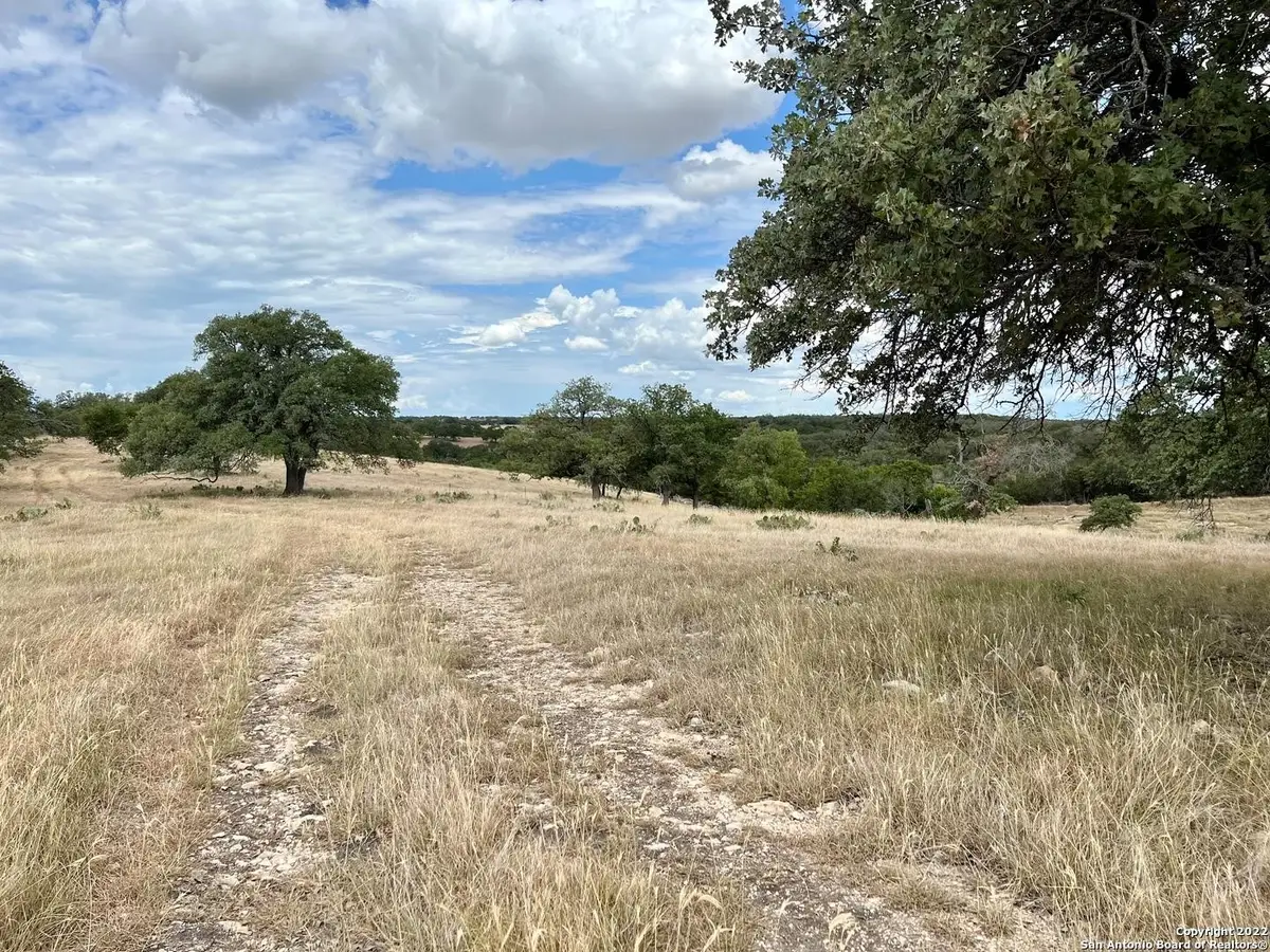 125 Loma Vista Ranch, Kerrville, TX 78028 - #1
