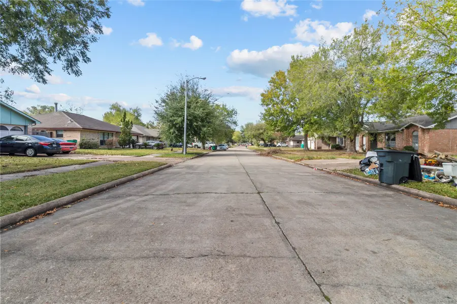 10702 Sagewillow Lane, Houston, TX 77089 - Image #3