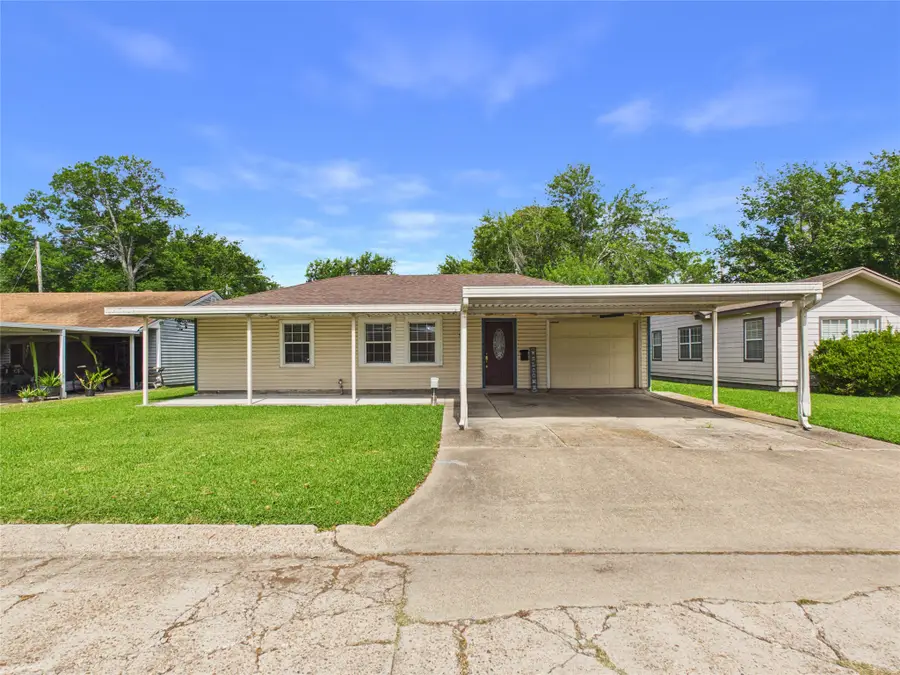 505 S Circle Drive, Baytown, TX 77520 - #2