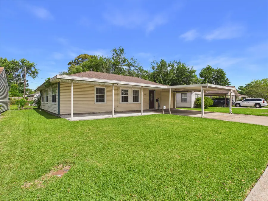 505 S Circle Drive, Baytown, TX 77520 - #3