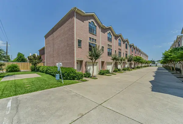 3501 Link Valley Drive #1204, Houston, TX 77025