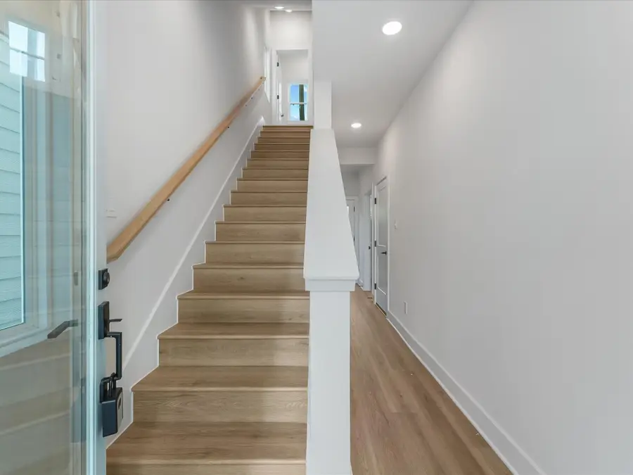 4707 Thornton Villas Lane, Houston, TX 77018 - Image #3