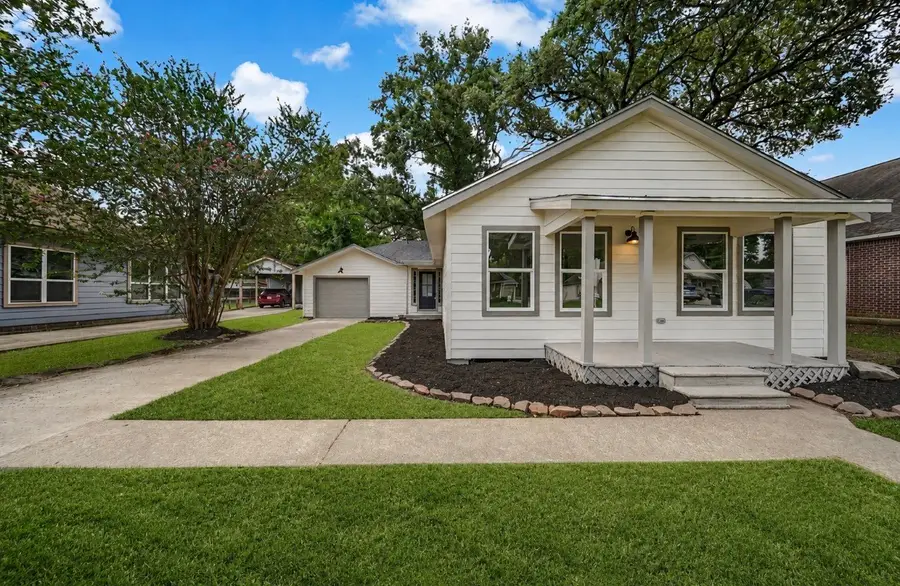 717 Clayton Street, Tomball, TX 77375 - #2
