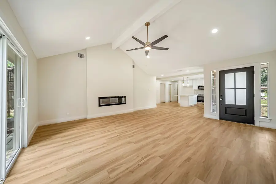 717 Clayton Street, Tomball, TX 77375 - #3