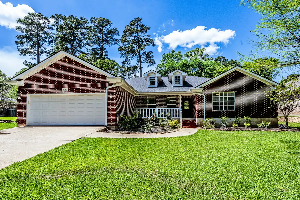 1916 Greentree Drive, Huntsville, TX 77340 - #1